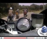video arsouille moto chute gamelle crash