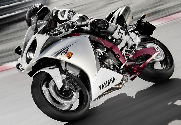 Yamaha YZF-R1 : encore homologuée route en 2024, mais jusqu'à